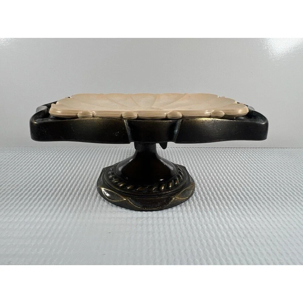 Vintage 1970's Amerock Carriage House Pedestal Soap Dish